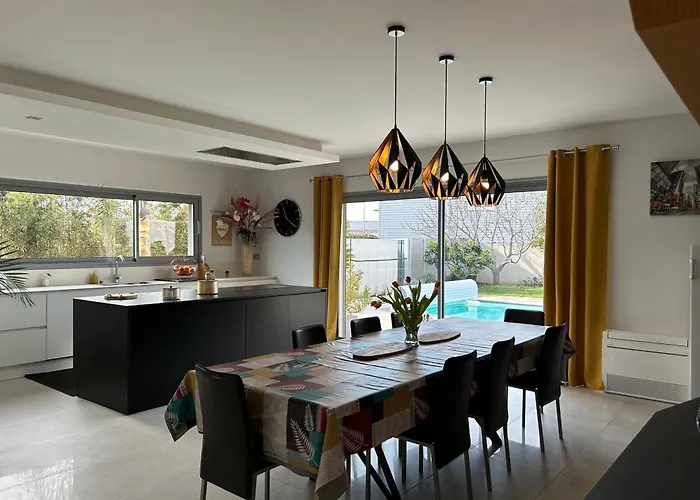 Villa De Standing Piscine Privee A 15 Min Des Plages 8vb11